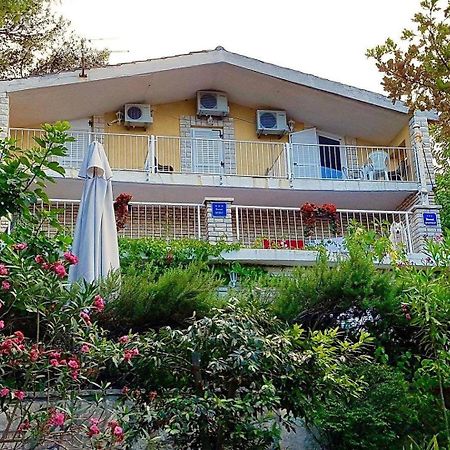 Apartmani Lidija Karin Donji Donji Karin Экстерьер фото
