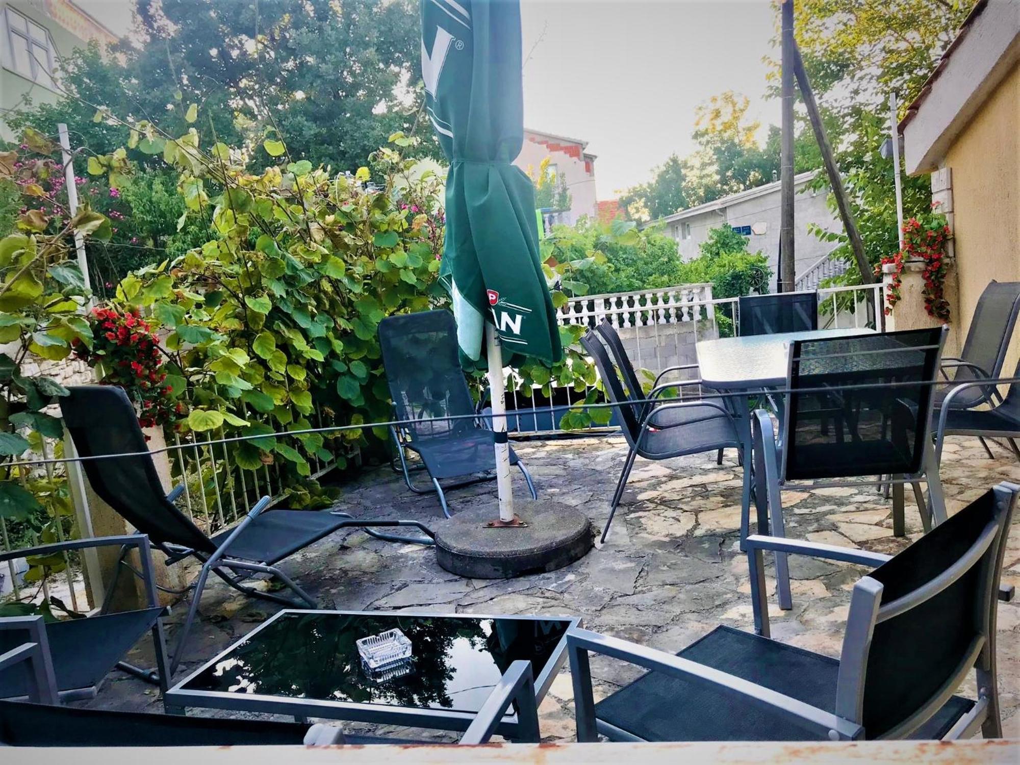 Apartmani Lidija Karin Donji Donji Karin Экстерьер фото